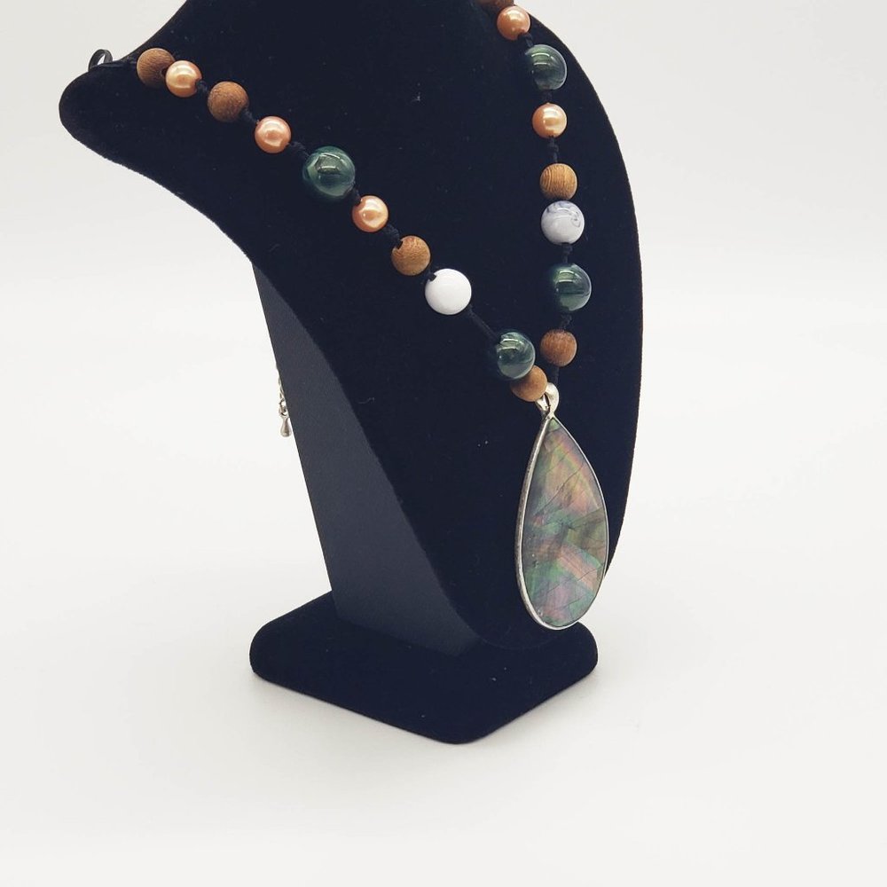 Seashell necklace - Picture 2 of 7
